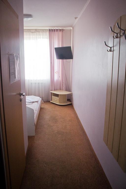 Motel Ivano-Frankivsk Habitación foto