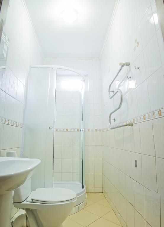 Motel Ivano-Frankivsk Habitación foto